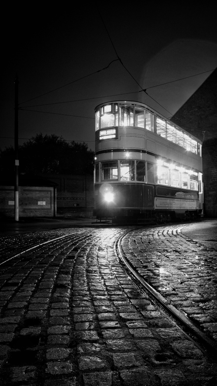trams at night 3